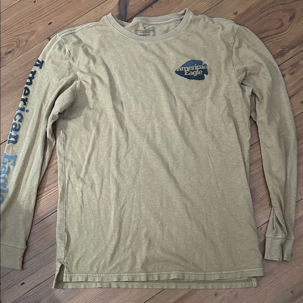 American Eagle Outfitters Men's Beige Long Sleeve Tee